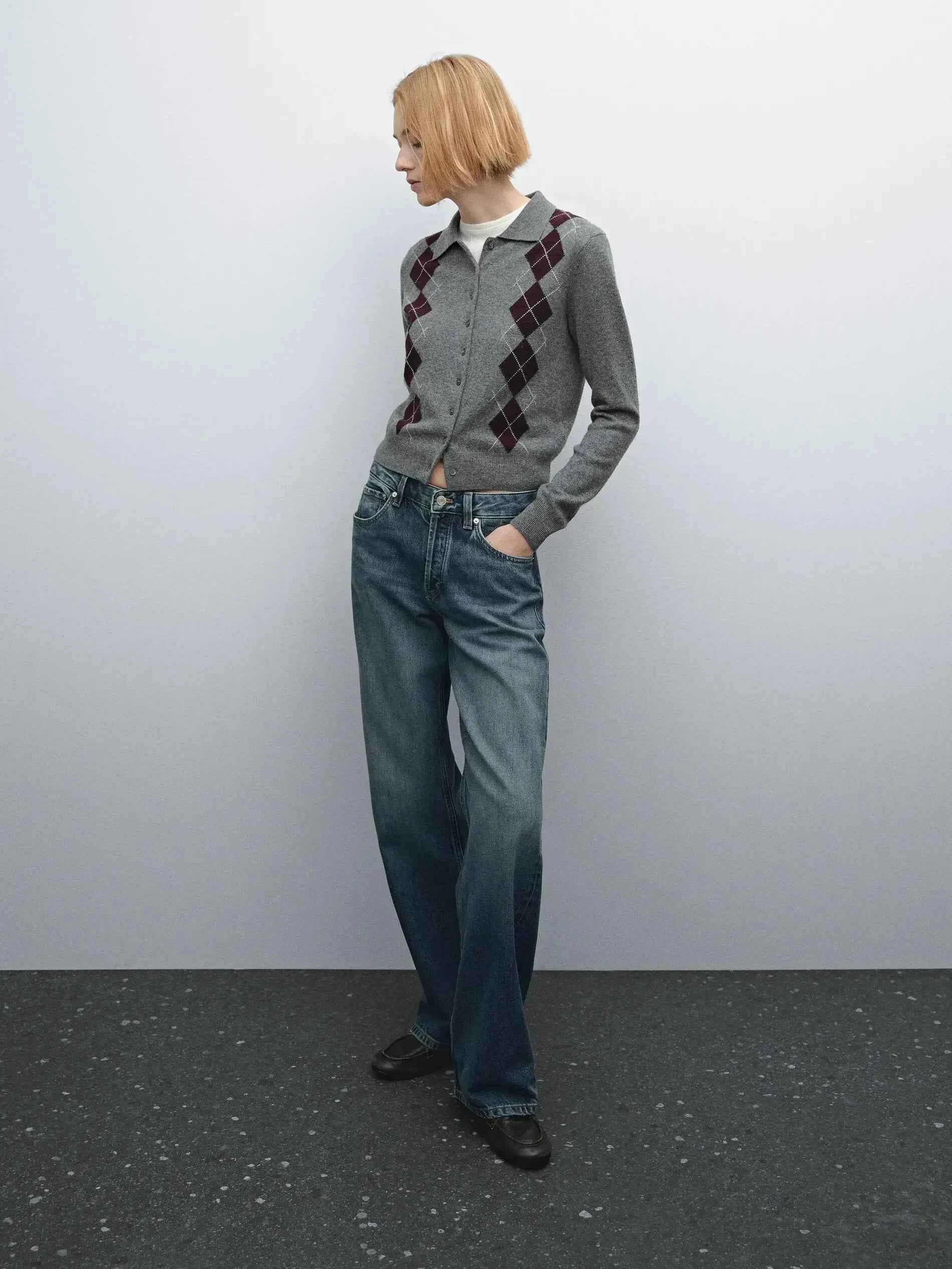 Ethereal Diamond Cut Short Knit Cardigan