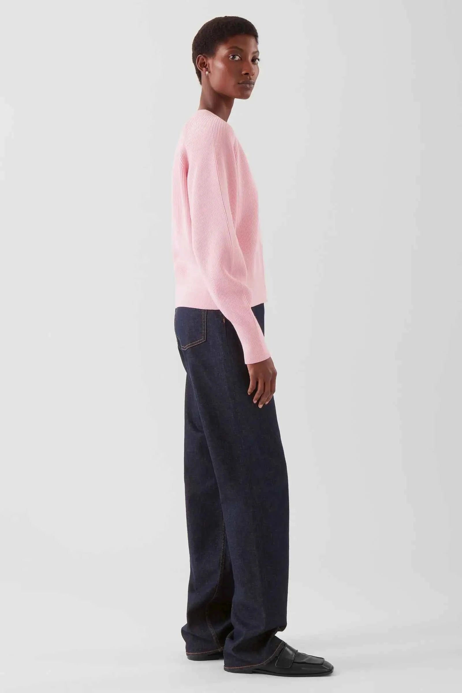 Ethereal Pink Autumn V-Neck Ribbed Cardigan