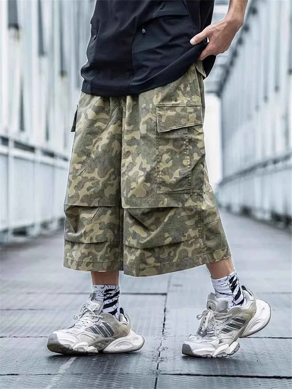 Straight & Sleek Camouflage Tactical Cargo Jorts