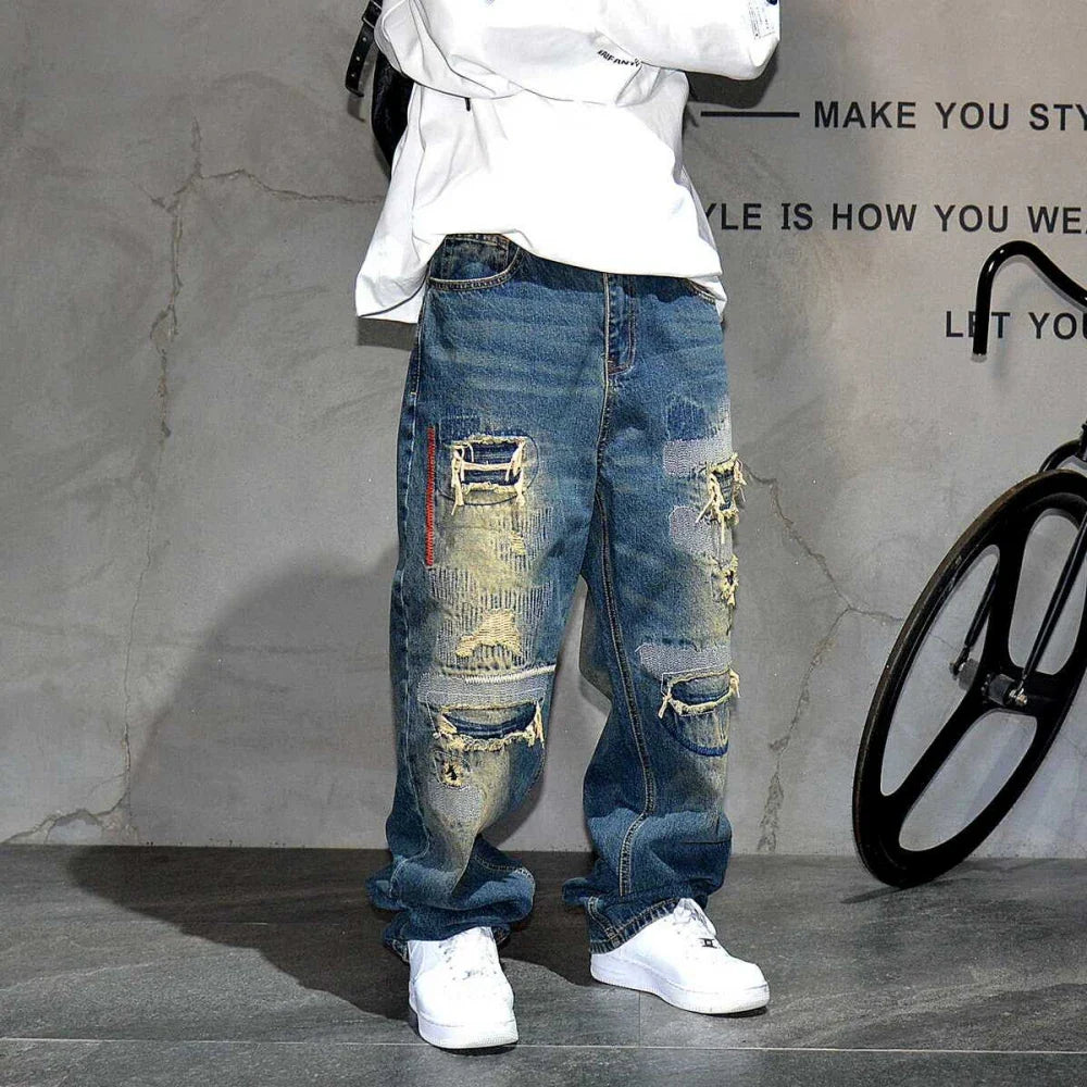 AM26 Ripped Patch Washed Jeans