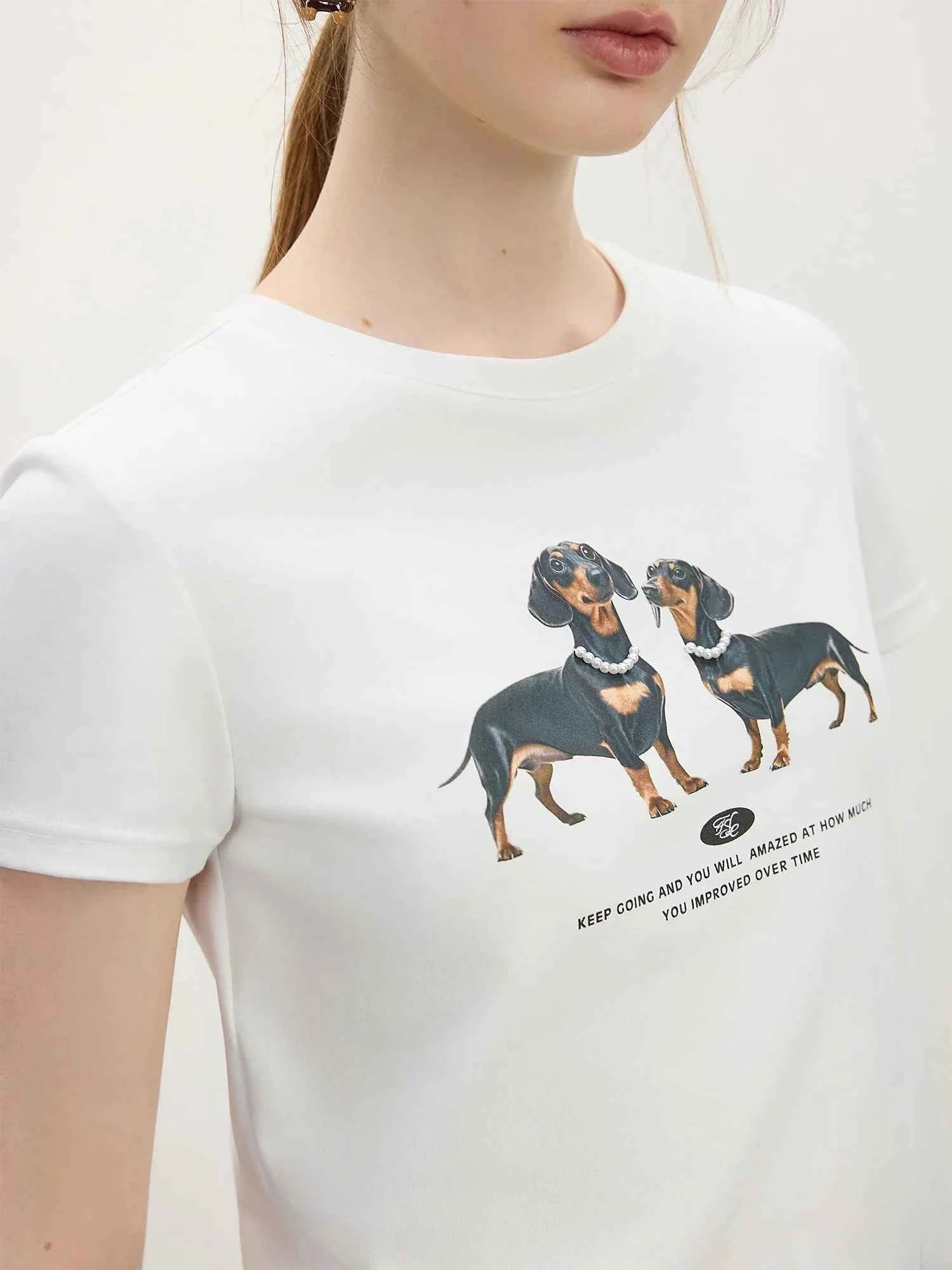 Retro Americana Whimsical Hound Print T-Shirt