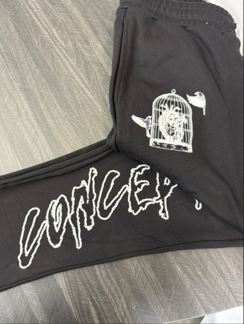 CONCEPT Joggers Complex Graphic Minimal