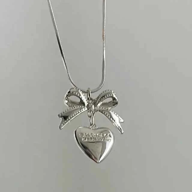 Ribbon Heart Pendant Gothic Necklace