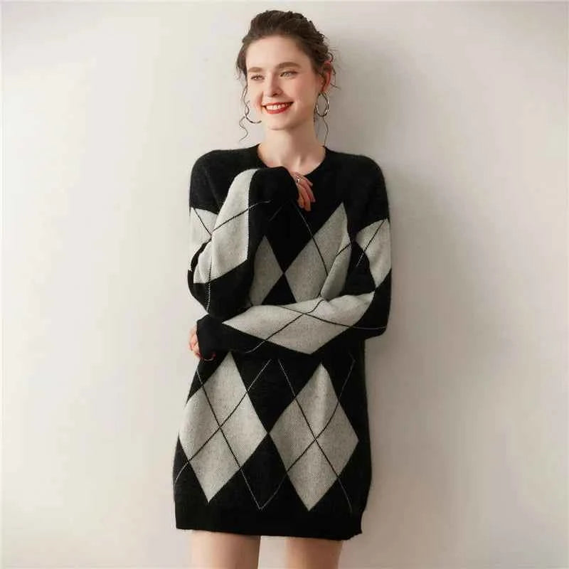 Cozy O-Neck Collar Argyle Knit Sweater