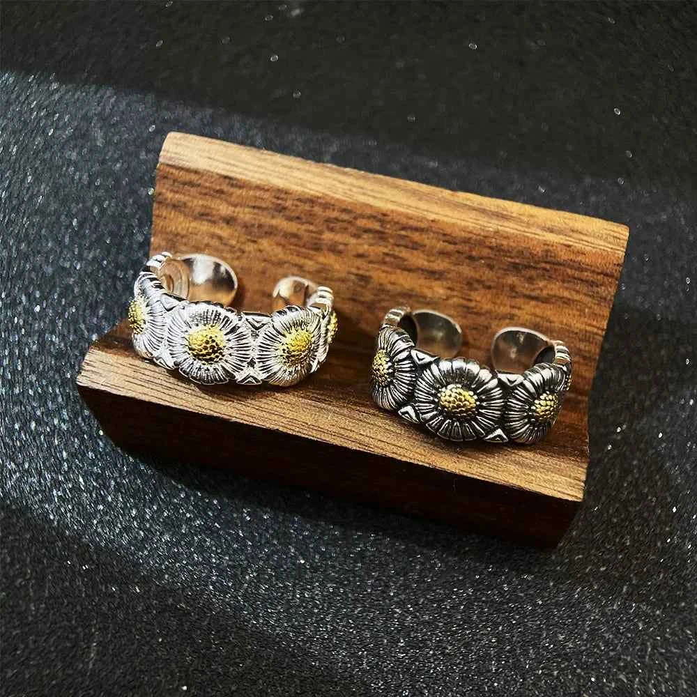 Retro Daisy Flower Adjustable Open Ring
