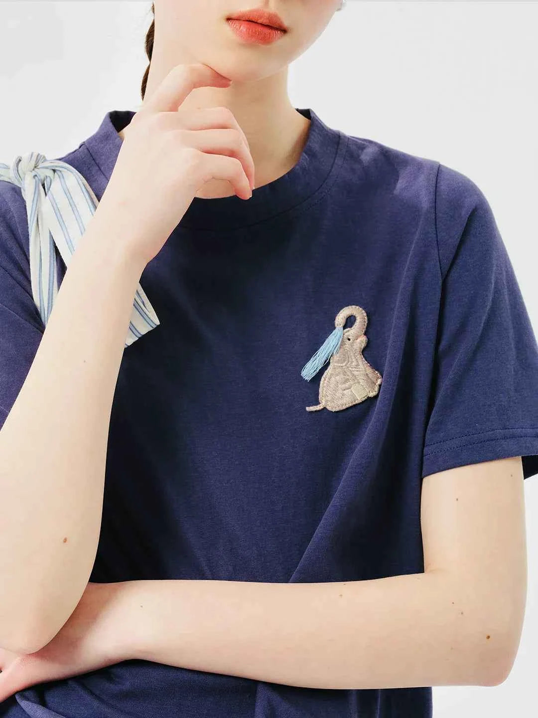 Vintage Style Embroidered Round Neck T-Shirt