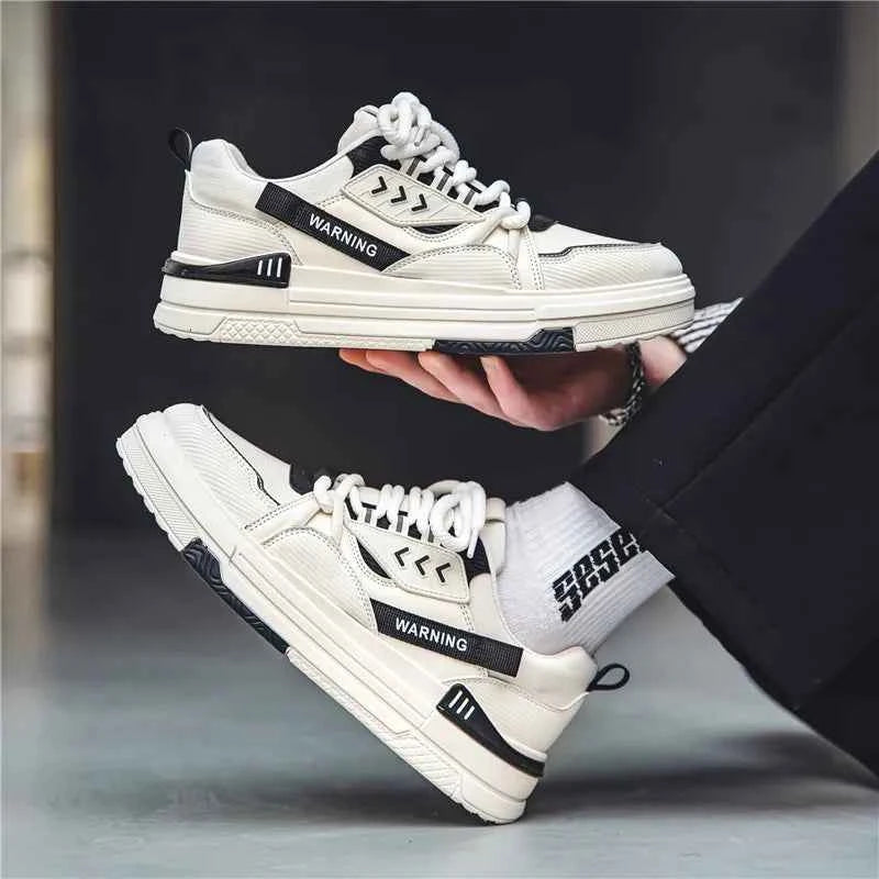 Versatile Casual Skateboarding Sneaker
