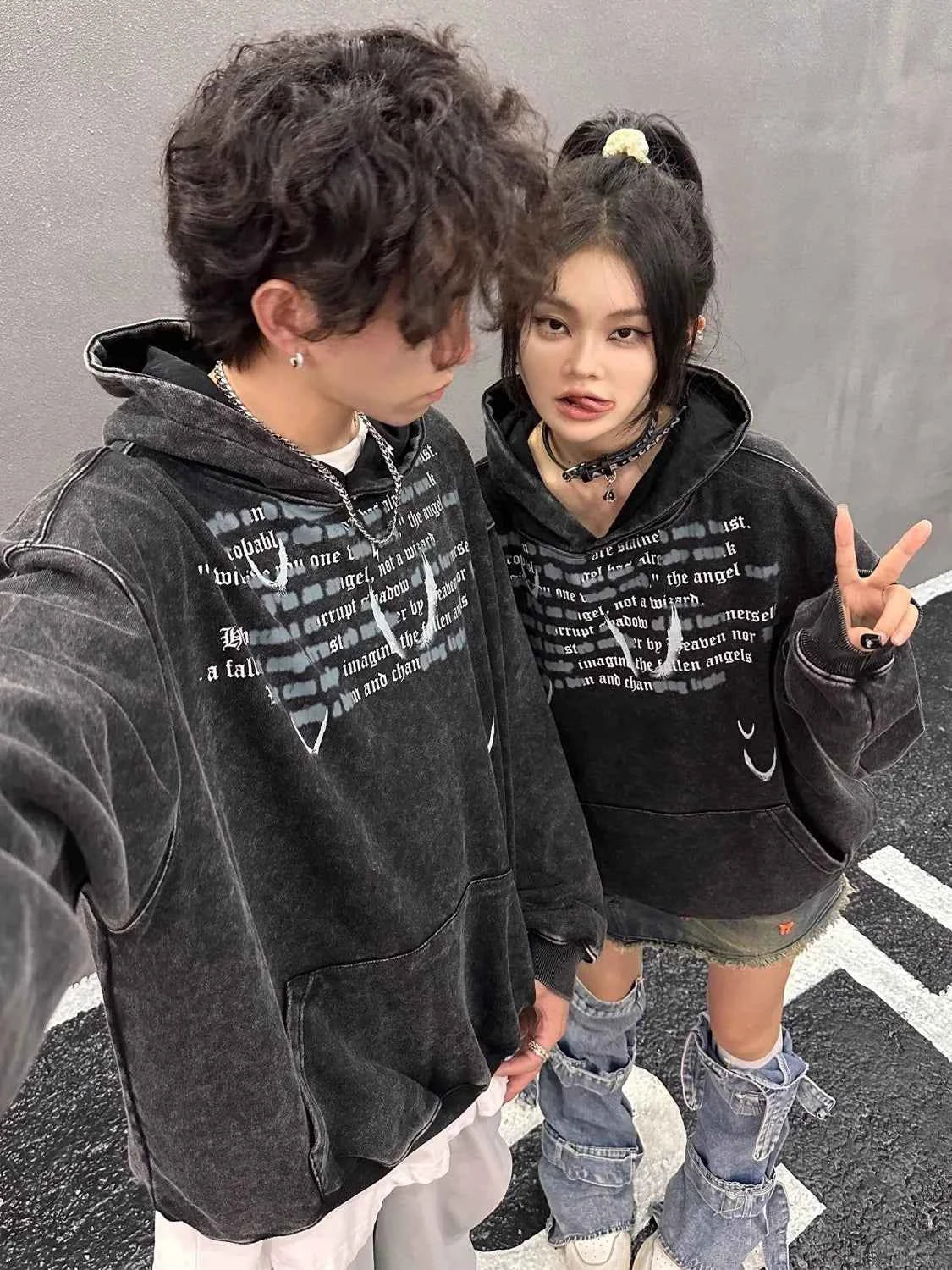Y2K Streetwear Retro Graffiti Print Loose Hoodie