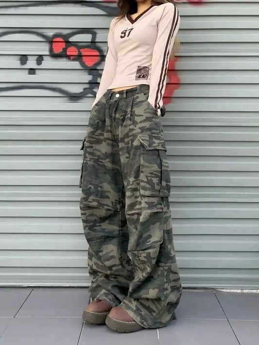 Retro Loose High Waist Camouflage Jeans