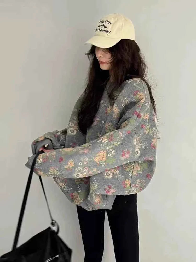 Vintage Women Gray Floral Round Sweatshirt