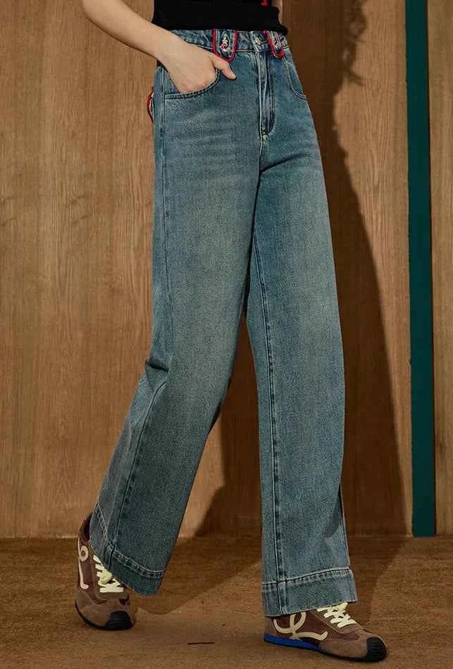 Signature Washed Embroidered High Waist Jeans