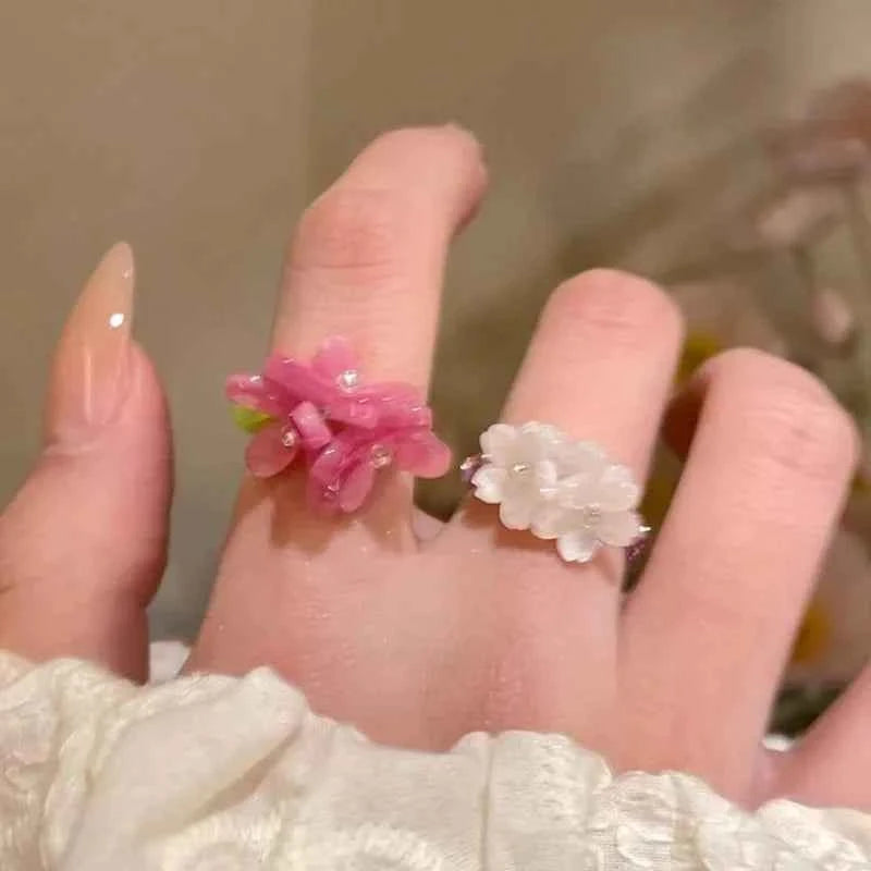 Elegant Floral Glass Bead Stretch Ring