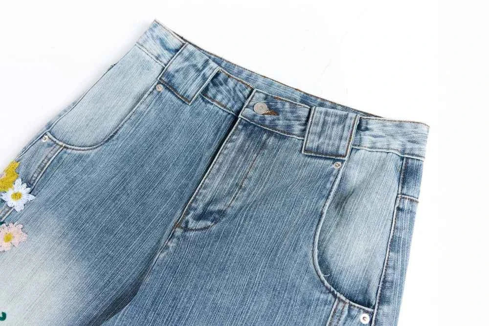 Trendy Distressed Flower Banana Wide Leg Jeans