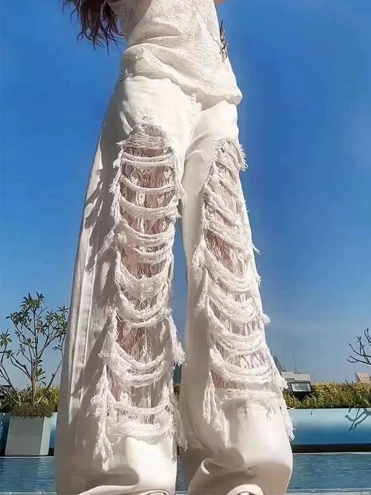 Easy Fit Lace Distressed High Waist Jeans
