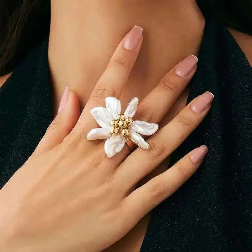 Elegant Imitation Pearl Petal Flower Ring
