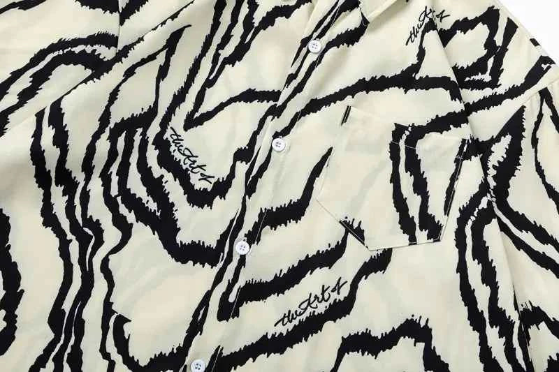 Irregular Stripes Graphic Printed Short Sleeve Shirt