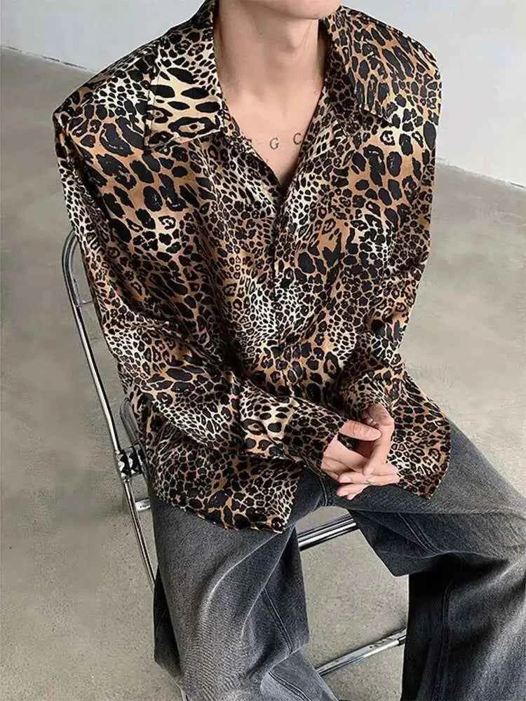 Elegant Leopard Print Long Sleeve Shirt