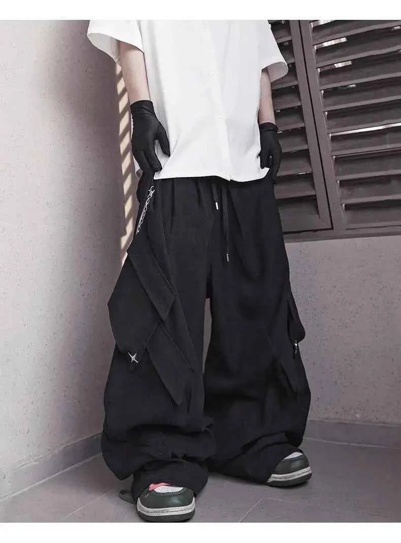 Distressed Detail Elastic Waist Cargo Pants