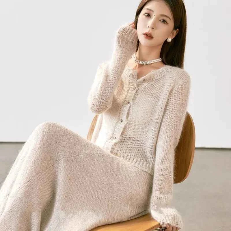 Winter Cozy Vibes Elegant Knitting Cardigan