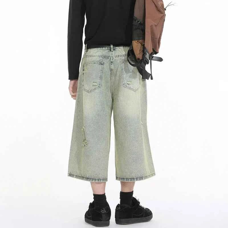 Distressed Straight Fit Cropped Denim Jorts