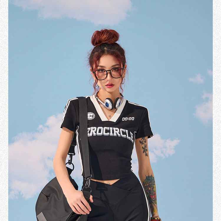 Retro Vintage Aesthetic V-Neck Crop T-Shirt