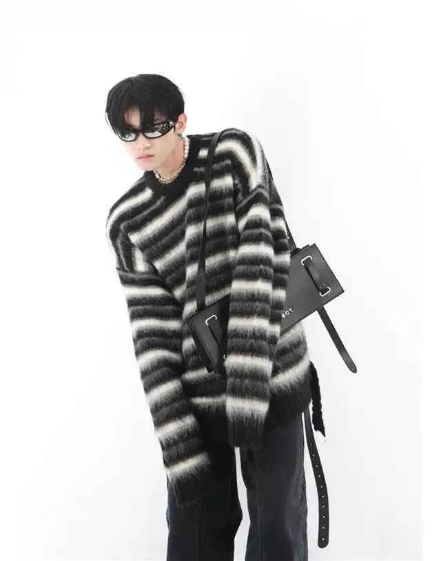 Versatile American Stripe Round Neck Sweater