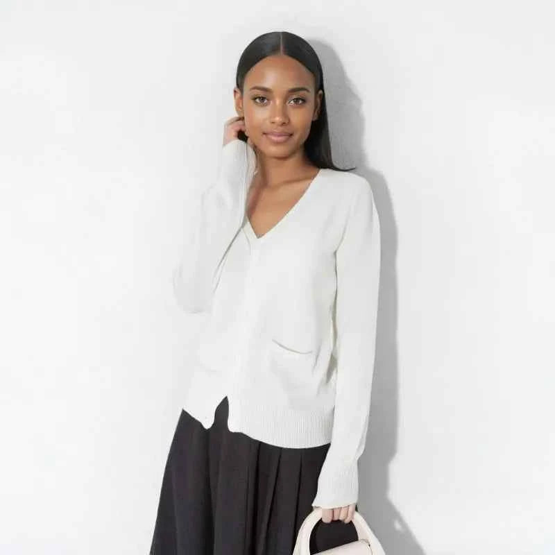 Women Casual Comfort V-Neck Knitted Cardigan