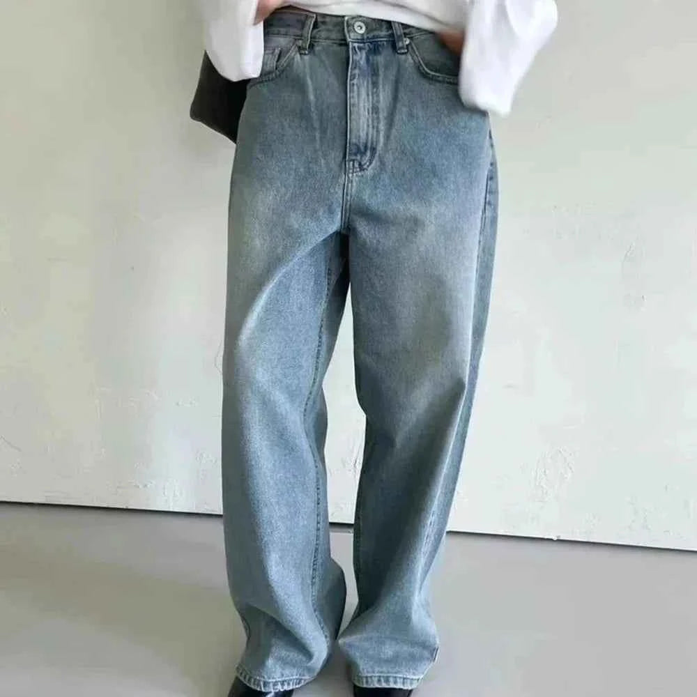 Long-lasting Patchwork Button Loose Jeans