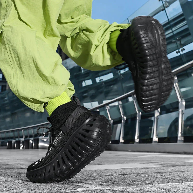 Metro Shift T84 Sneakers - Luxuryurbanwear