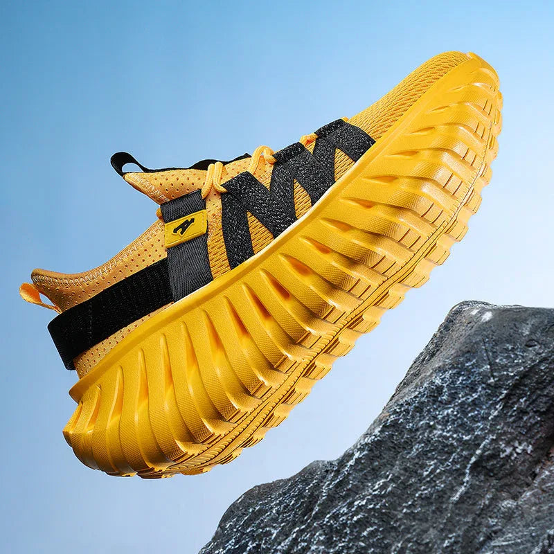 Axis Run T84 Sneakers - Luxuryurbanwear