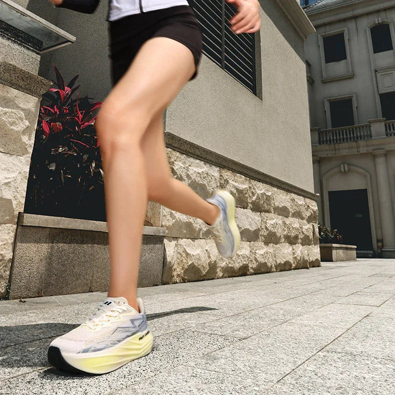 Flex Avenue T84 Sneakers - Luxuryurbanwear