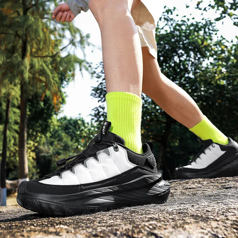 Apex Walk T84 Sneakers - Luxuryurbanwear