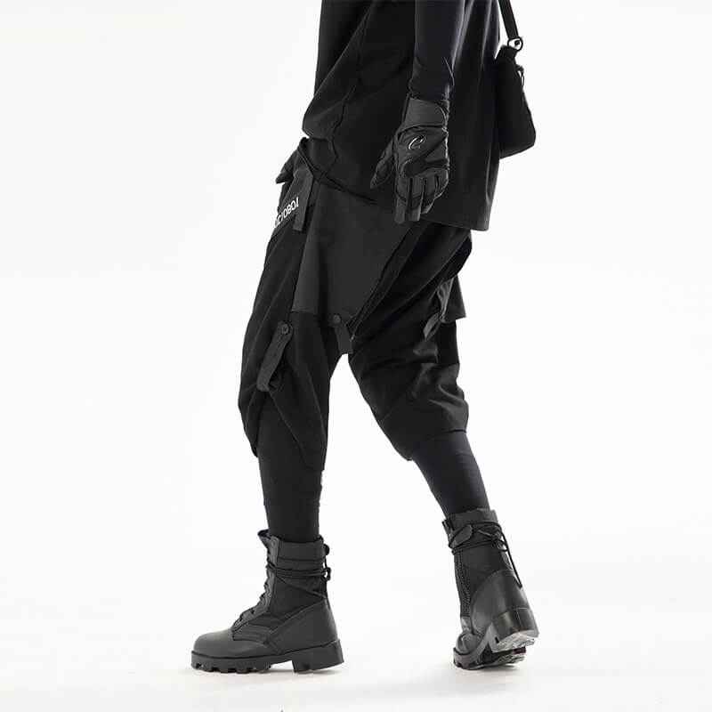 TECHWEAR CARGO PANTS ' Kokuto 'Short Cargo Pants