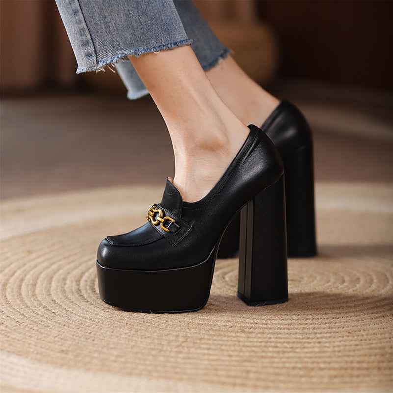 USS Shoes Pilar Women's Platform Pumps