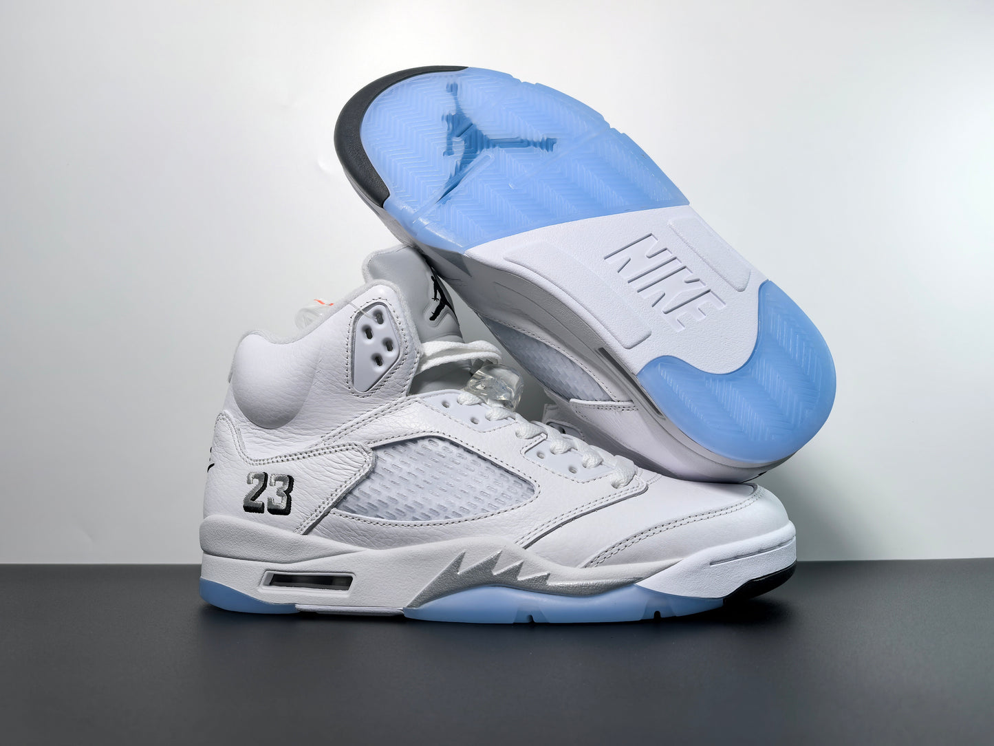 Air Jordan 5 OG White Metallic