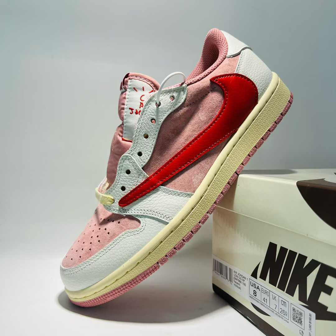 Travis Scott x Air Jordan 1 Low OG