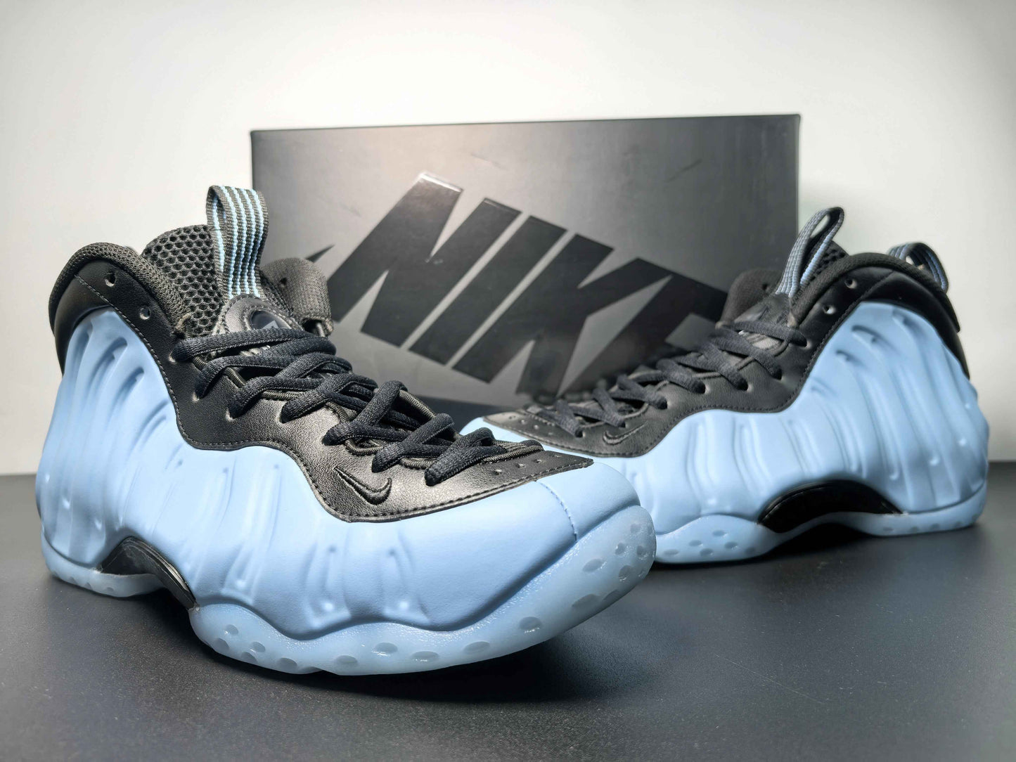 Nike Air Foamposite One “Psychic Blue”