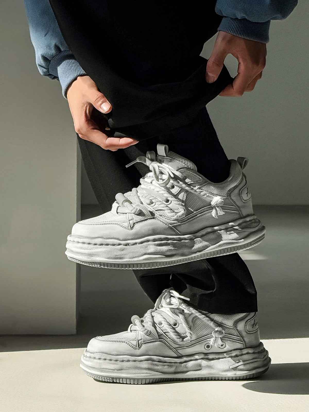 Deconstructed Distressed Chunky Street Sneakers - 2521