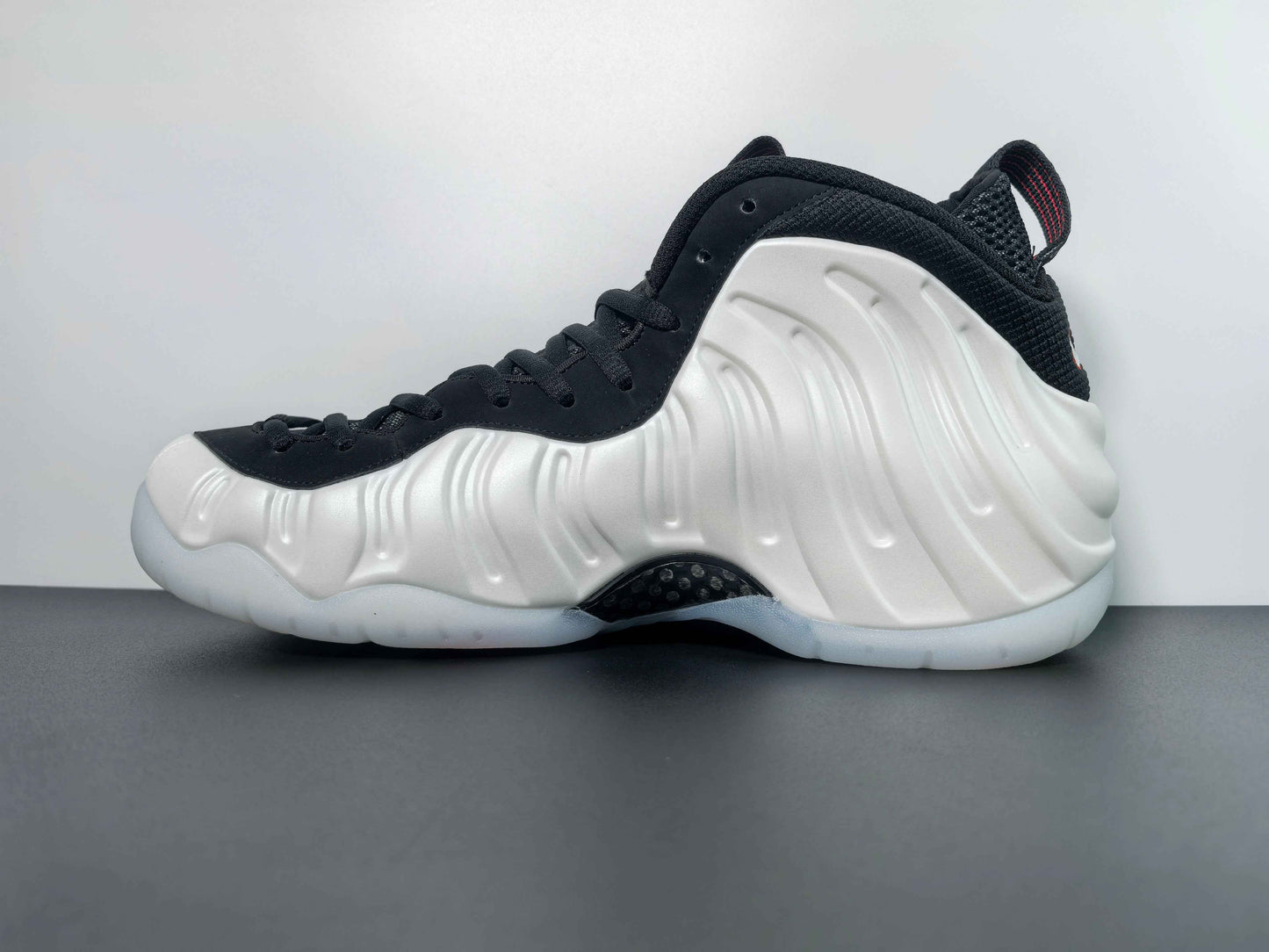 Nike Air Foamposite Pro 2025 'Pearl'