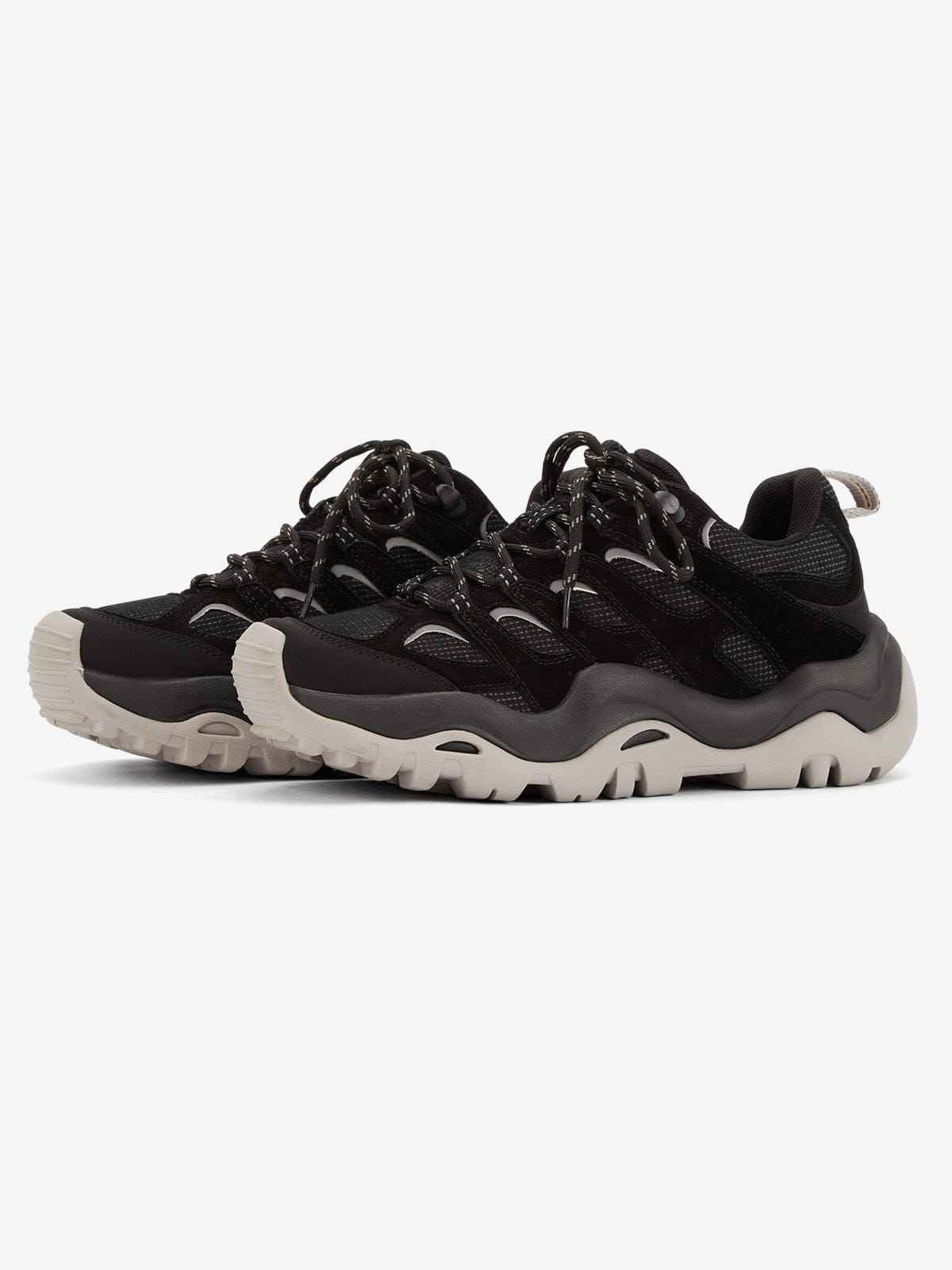 Sneakers High Street Hiking