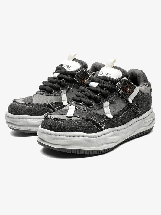 Sneakers Distressed Deconstructed