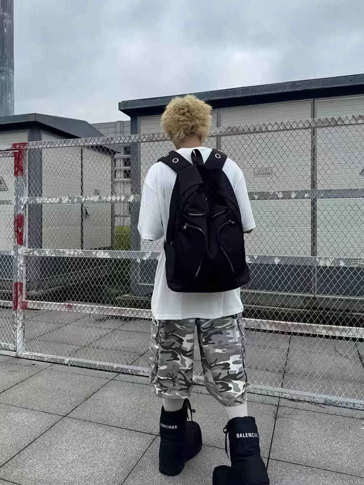 Metal Partition Multi-Pocket Nylon Backpack