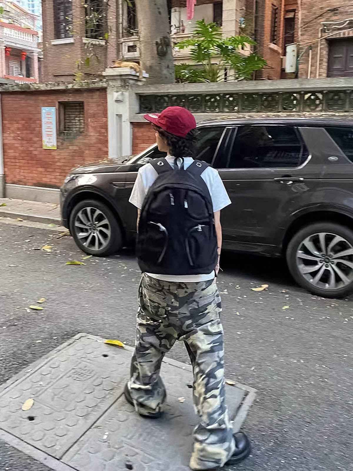 Metal Partition Multi-Pocket Nylon Backpack