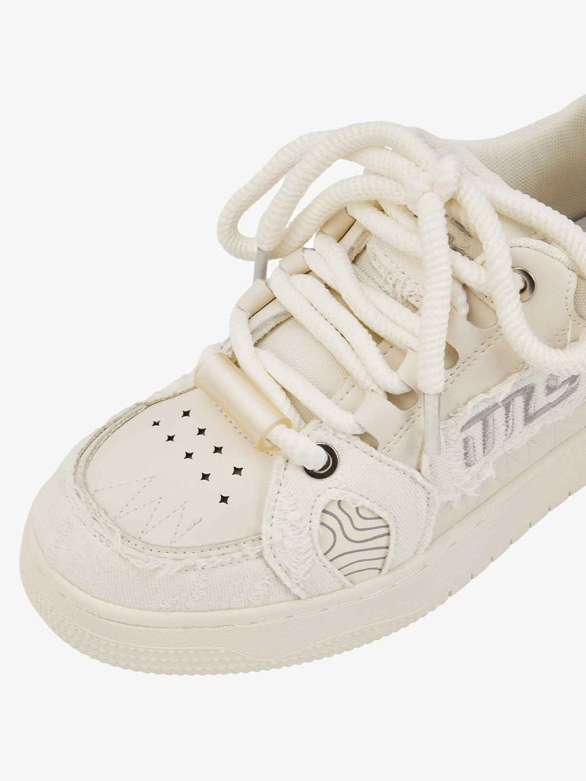 Sneakers Embroidered Letter