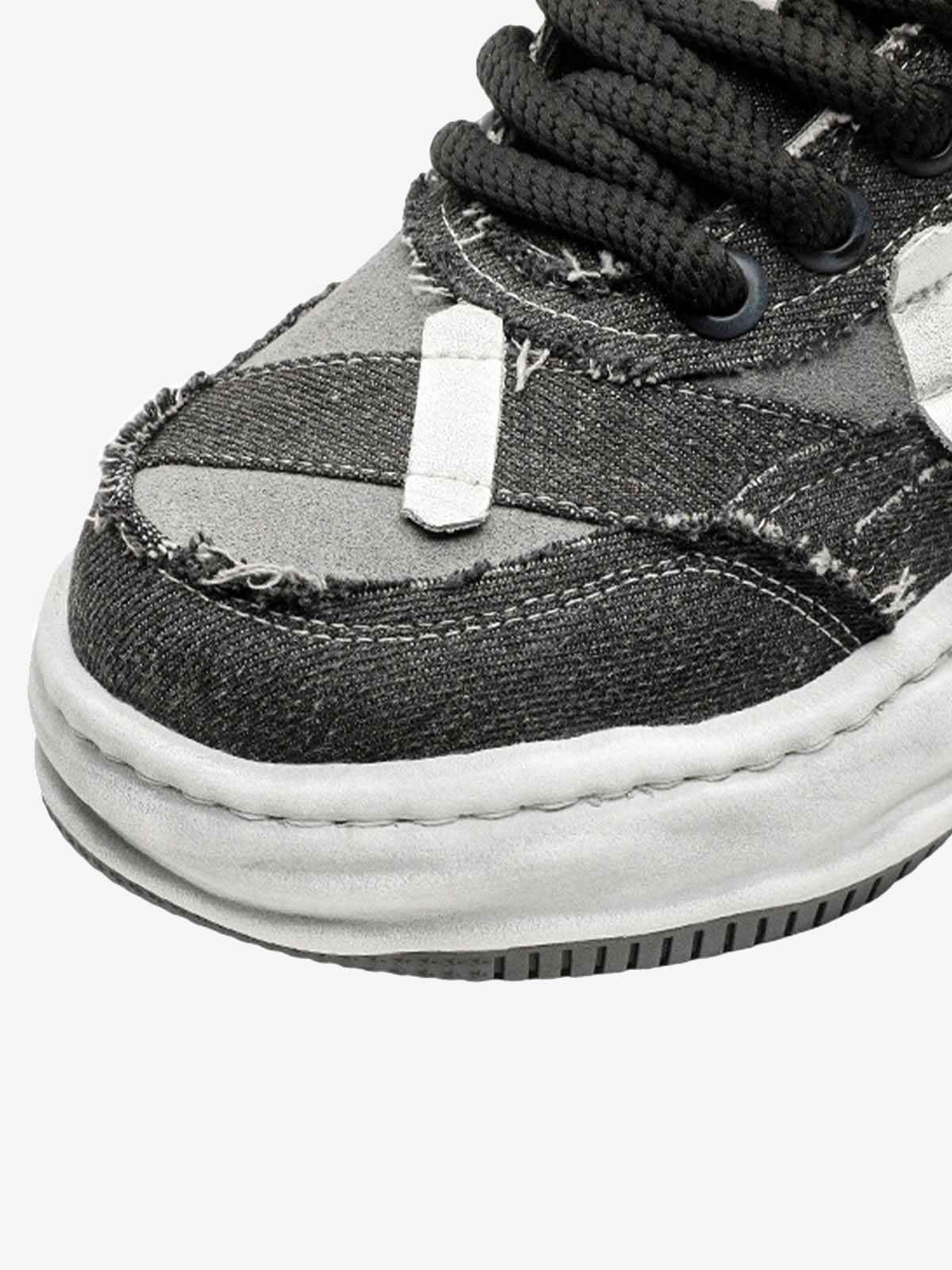 Sneakers Distressed Deconstructed