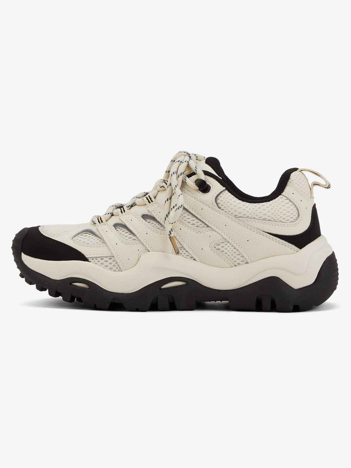 Sneakers High Street Hiking
