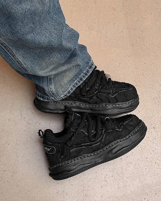 Wraith Low - Triple Black