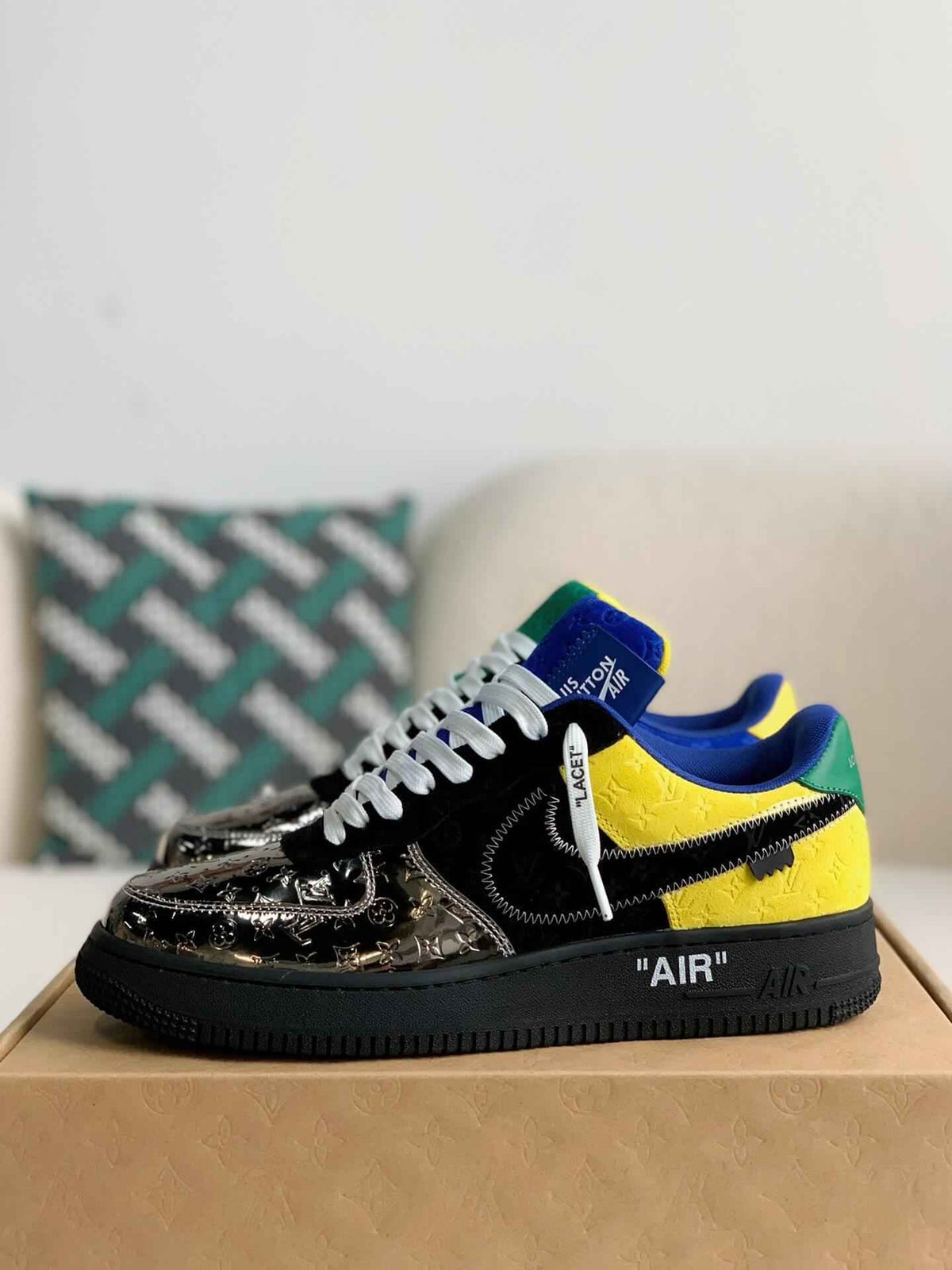 Air Force 1 Low Metallic Silver Sneaker
