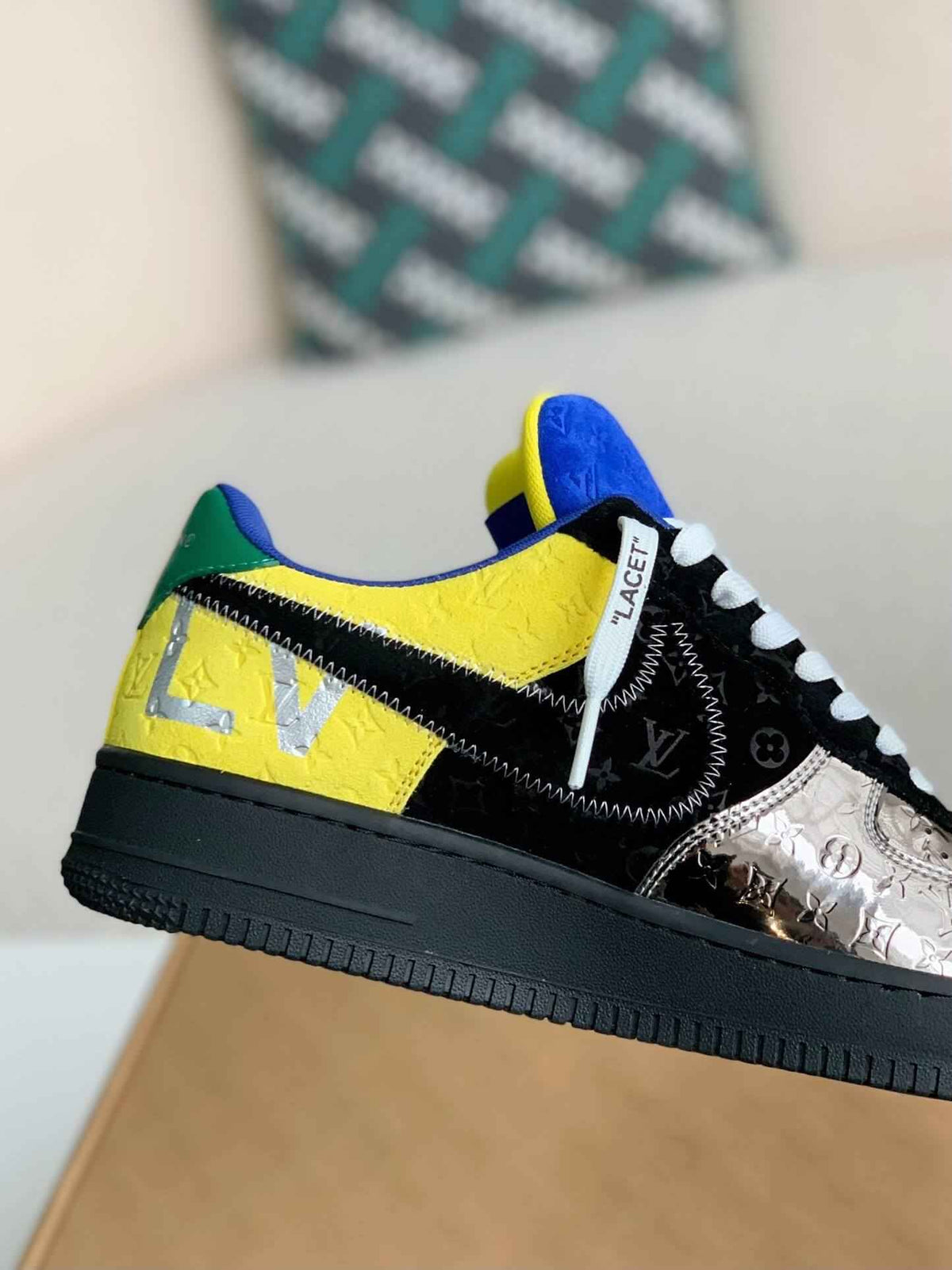 Air Force 1 Low Metallic Silver Sneaker