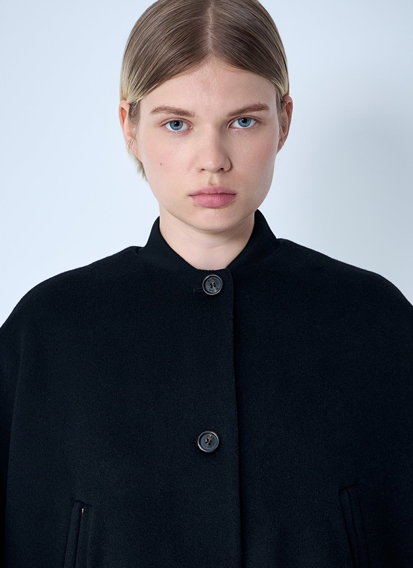 Max Mara Women Cashmere Cropped Sleeve Jacket